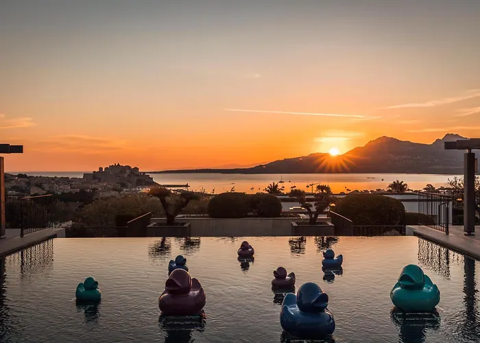 Meilleures adresses pour un hôtel de charme à Calvi